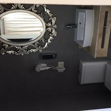 Just Style El Manico