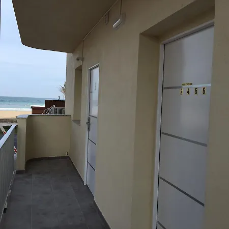 Just Style El Manico